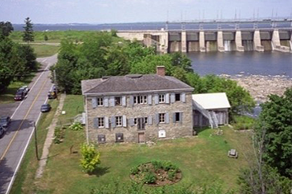 This is an aerial photo in colour of La Maison Macdonell-Williamson House